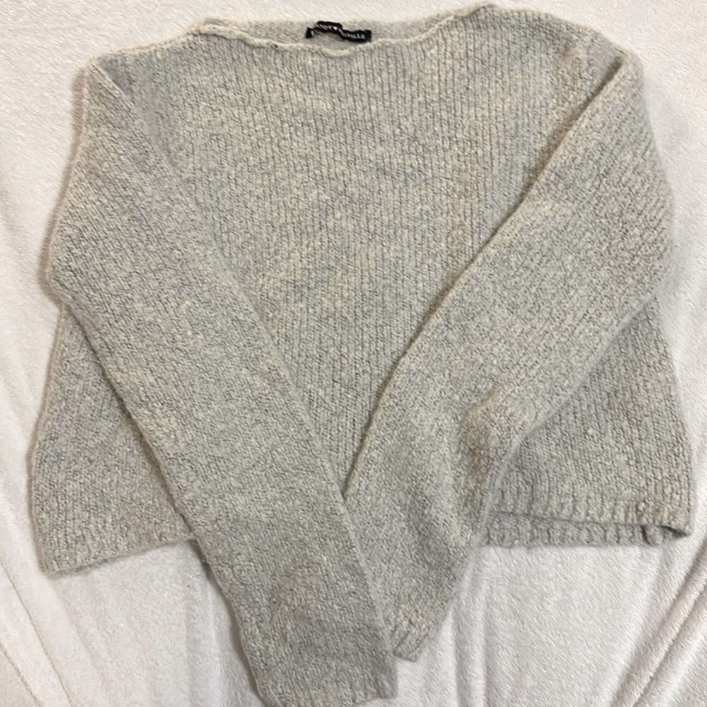 Sweater tops - Picture 3 of 3